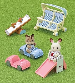 シルバニア 赤ちゃんとなかよし家具セット 81TVUm8F+dL._UF894,1000_QL80_.jpg